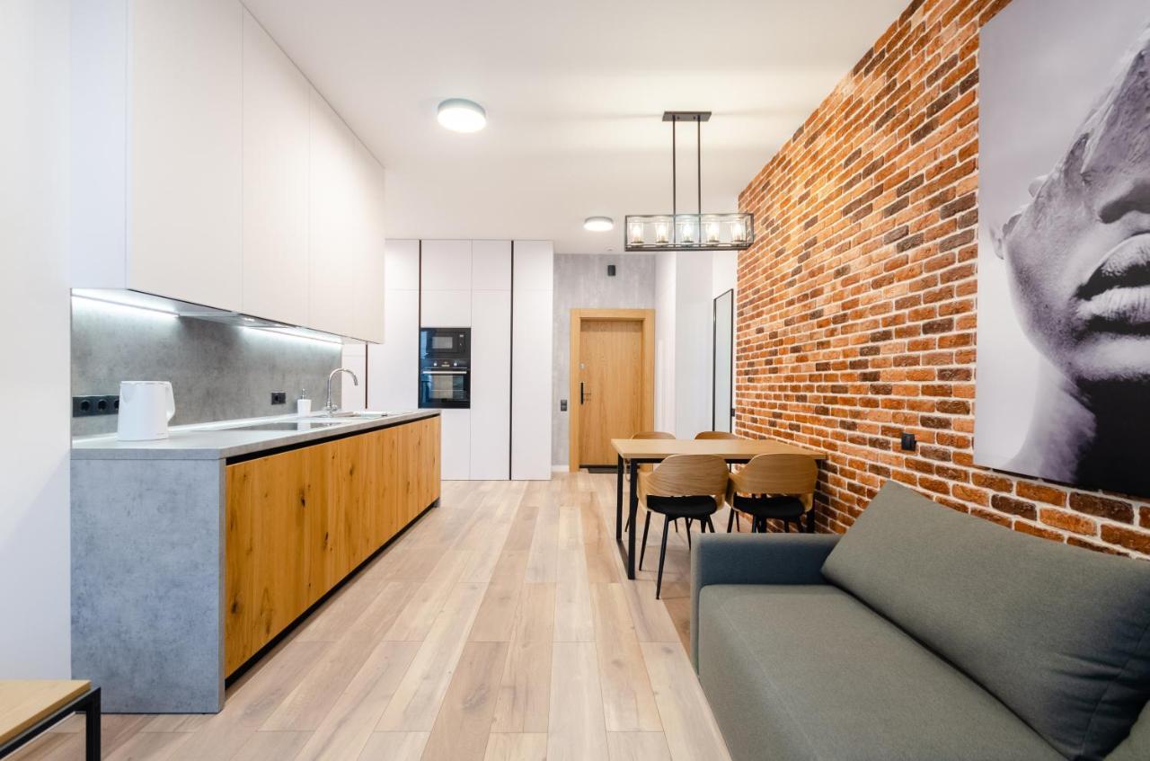 Petrovdom 160-161-166-3A-3B-131A-104A In Beautiful Apartments In Rc "Yaroslaviv Grad" キエフ エクステリア 写真