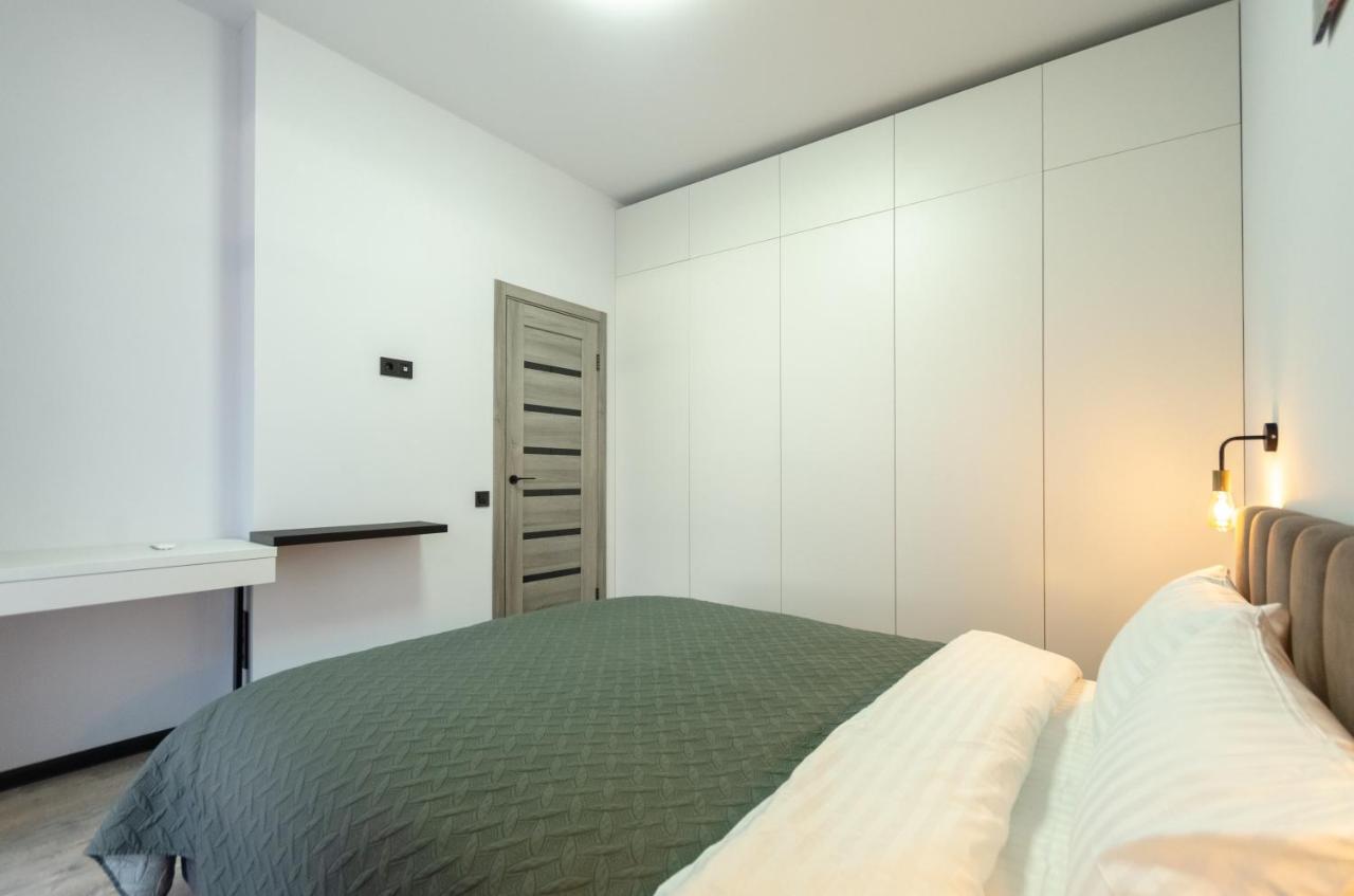 Petrovdom 160-161-166-3A-3B-131A-104A In Beautiful Apartments In Rc "Yaroslaviv Grad" キエフ エクステリア 写真